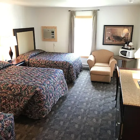 Holiday Lodge-2