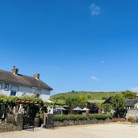The Greyhound Inn-2
