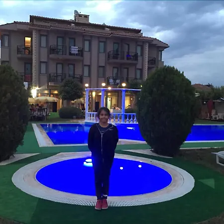 Golden Moon Hotel-3