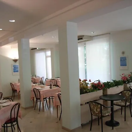 Hotel Massimo-2