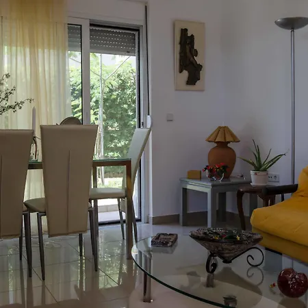 GOJI Vegan Hotel-2