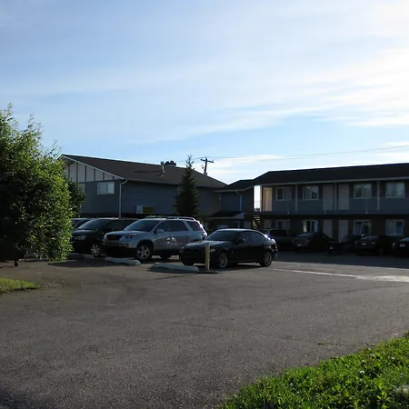 Econo Lodge Inn & Suites-3