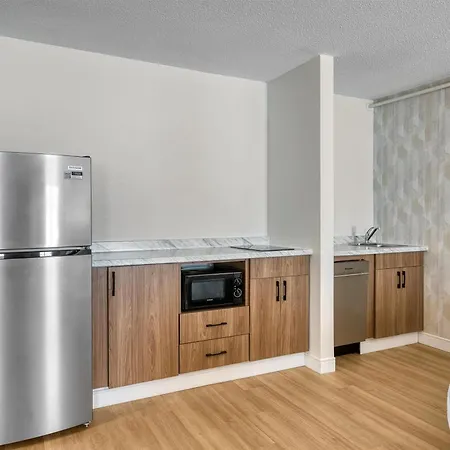 Baldwin Inn & Suites, Surestay Collection By Best Western-3