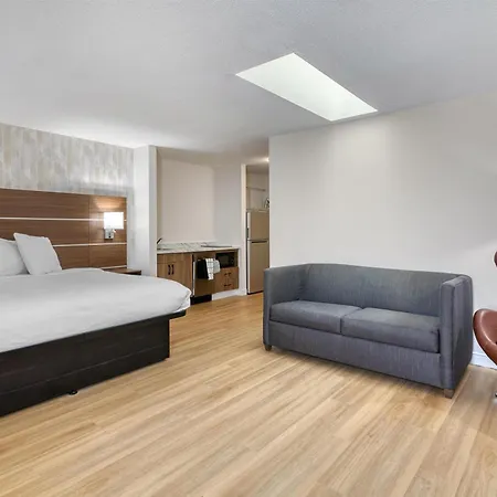 Baldwin Inn & Suites, Surestay Collection By Best Western-2