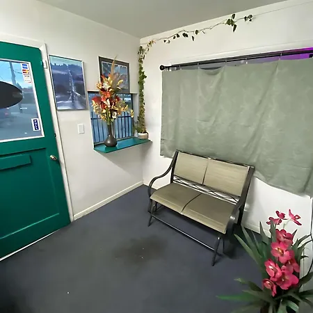 Tacoma Center Motel-2