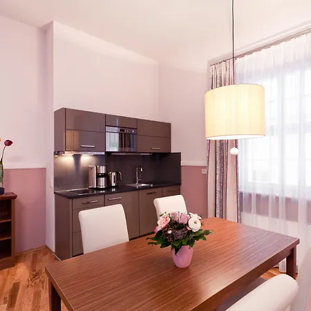 Aparthotel Am Schloss-3