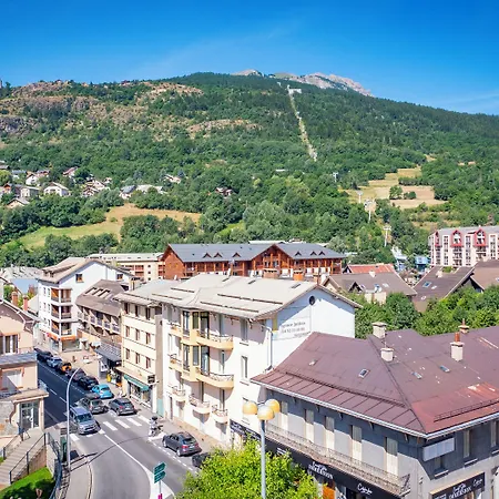 Hotel Mont-Brison-2