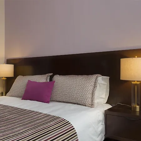 Decanter Hotel-2