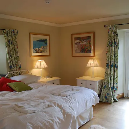 The Elephants Nest Inn-2