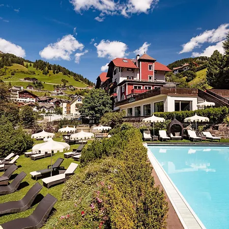 Boutique & Fashion Hotel Maciaconi - Gardenahotels-3