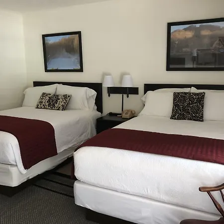 Cardinal Inn-2