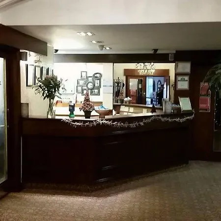 The Royal Hotel Tain-2