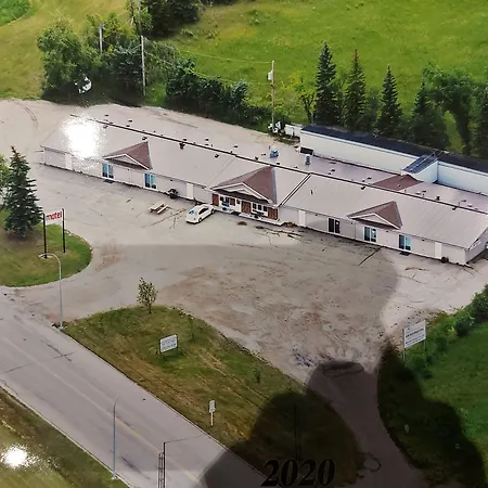 Melville Country Inn-2