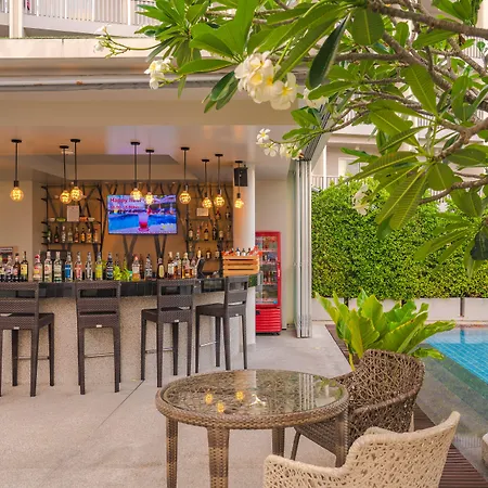 Ramada By Wyndham Phuket Deevana-2