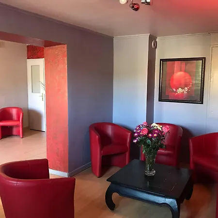 Hotel Restaurant Le Privilege - Authentic By Balladins-3