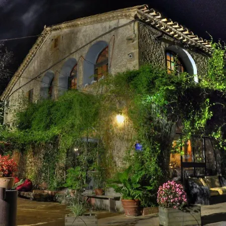 B&B Mas Torrencito Pet Friendly-3