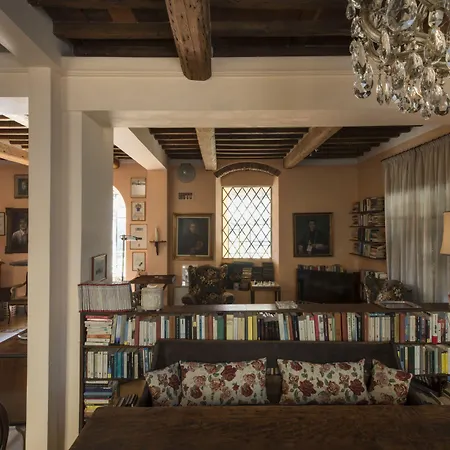 Al Porto Di Lucca B&B-3