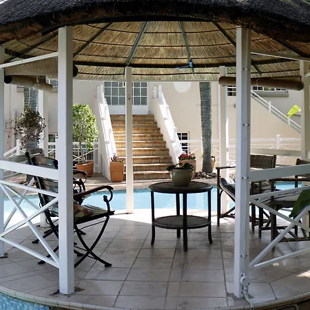 Summerview Guest Lodge-3