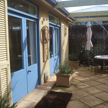 Athelney Cottage-2