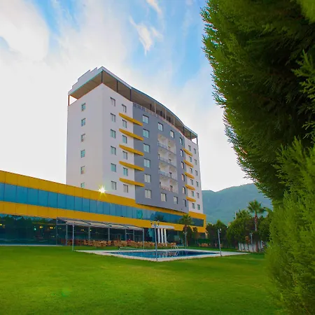Ramada By Wyndham Soma-3