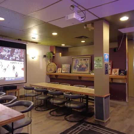 Sundre Motor Inn-2