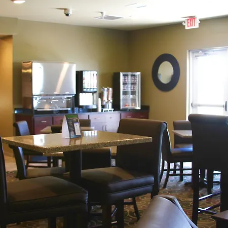 Cobblestone Hotel & Suites - Devils Lake-2