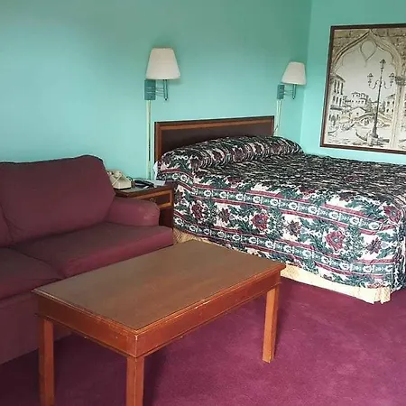 Gray Plaza Motel West Frankfort-3