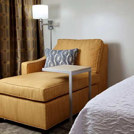 Hampton Inn & Suites Pittsburgh Airport South/Settlers Ridge-3