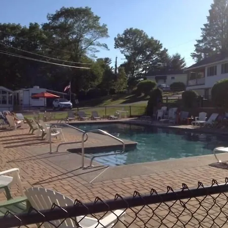 Drake'S Island Resort & Cottages-3