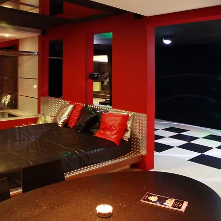 Assahi Motel (Adults Only)-2