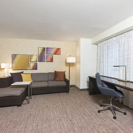 Residence Inn By Marriott Milwaukee West-2