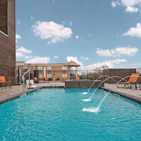 La Quinta By Wyndham Dallas Grand Prairie North-3