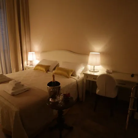 Hotel Renaissance-3