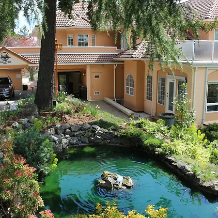Villa Eyrie Resort-2
