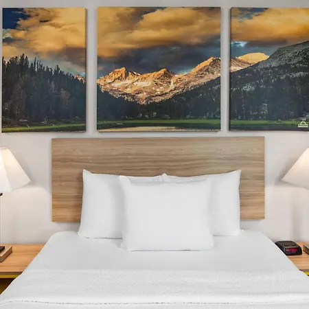 Days Inn & Suites By Wyndham Spokane Airport Airway Heights-3
