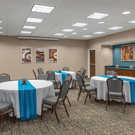 Hampton Inn & Suites Tacoma/Puyallup-3