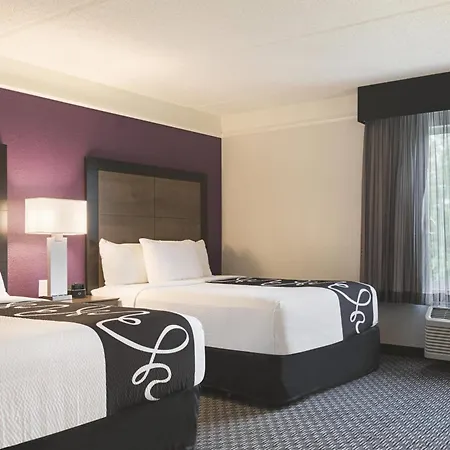 La Quinta By Wyndham Atlanta Perimeter Medical-3
