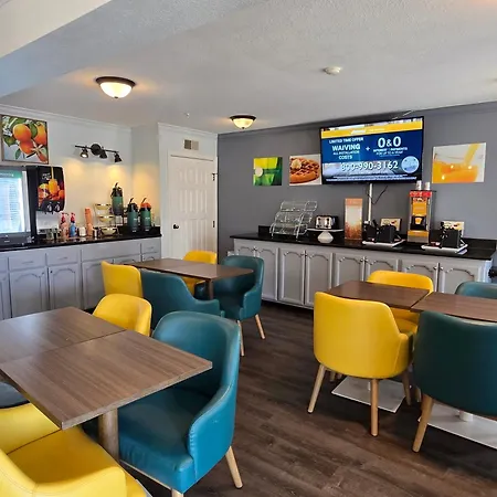 Quality Inn & Suites Tulare-2