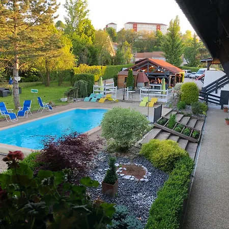 La Vieille Ferme-2