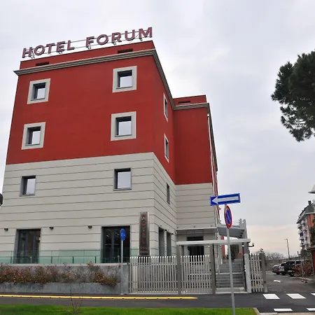 Hotel Forum-2
