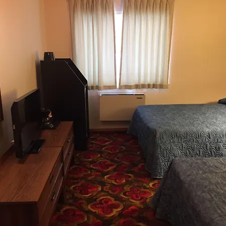 Royal Hotel-2