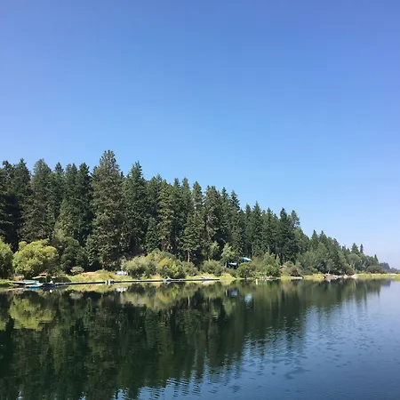 Crater Lake Gateway-Rocky Point Resort-2