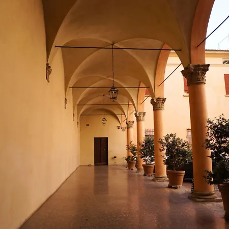 Casa Isolani Guest House Santo Stefano-3