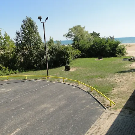 Oscoda Lakeside Hotel-2
