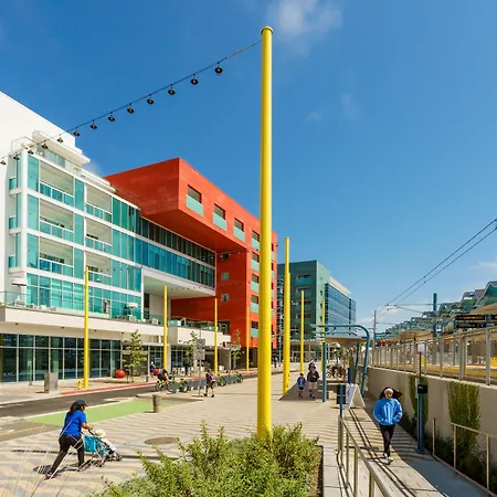 Courtyard By Marriott Santa Monica-2
