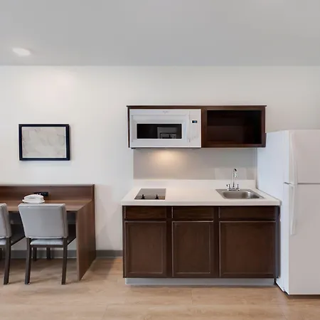Woodspring Suites Bakersfield East-3