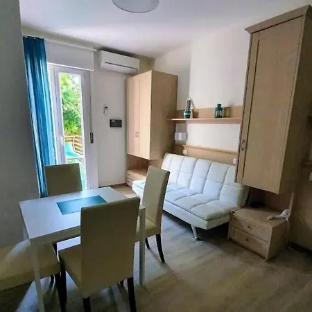 Hotel Airone B&B Camere e Appartamenti-2