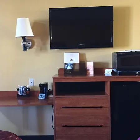 Royal Inn Pearsall-2