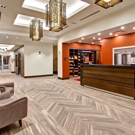 Hampton Inn & Suites By Hilton Grande Prairie-3