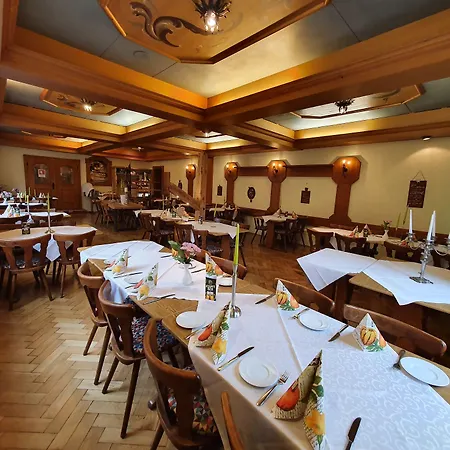 Hotel Neuenburger Hof-3